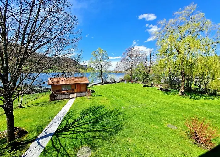 Appartementhaus „die Kuh Am See“ *