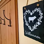 Lägenhet Appartementhaus „die Kuh Am See“ *