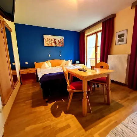 Apartment Appartementhaus „die Kuh Am See“
