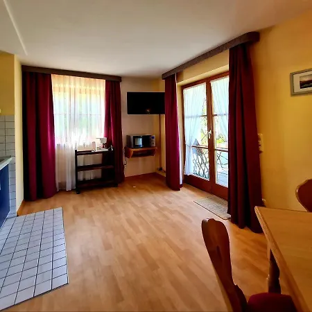 Apartment Appartementhaus „die Kuh Am See“