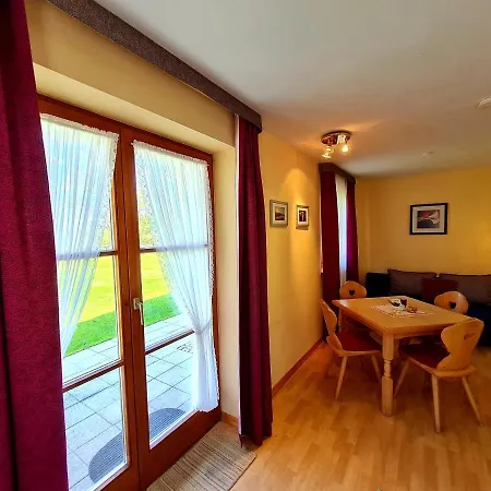 דירה Appartementhaus „die Kuh Am See“ שליירסי