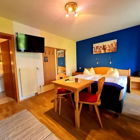 Appartementhaus „die Kuh Am See“ Apartment *