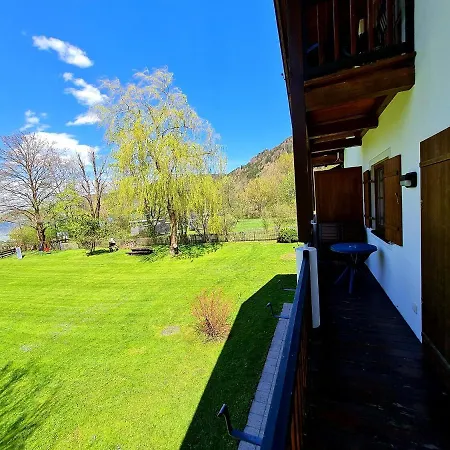 Apartment Appartementhaus „die Kuh Am See“ *