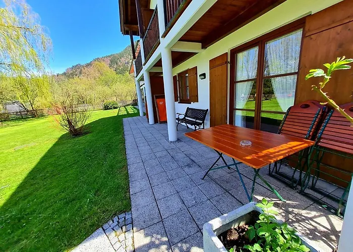 Appartementhaus „die Kuh Am See“ *